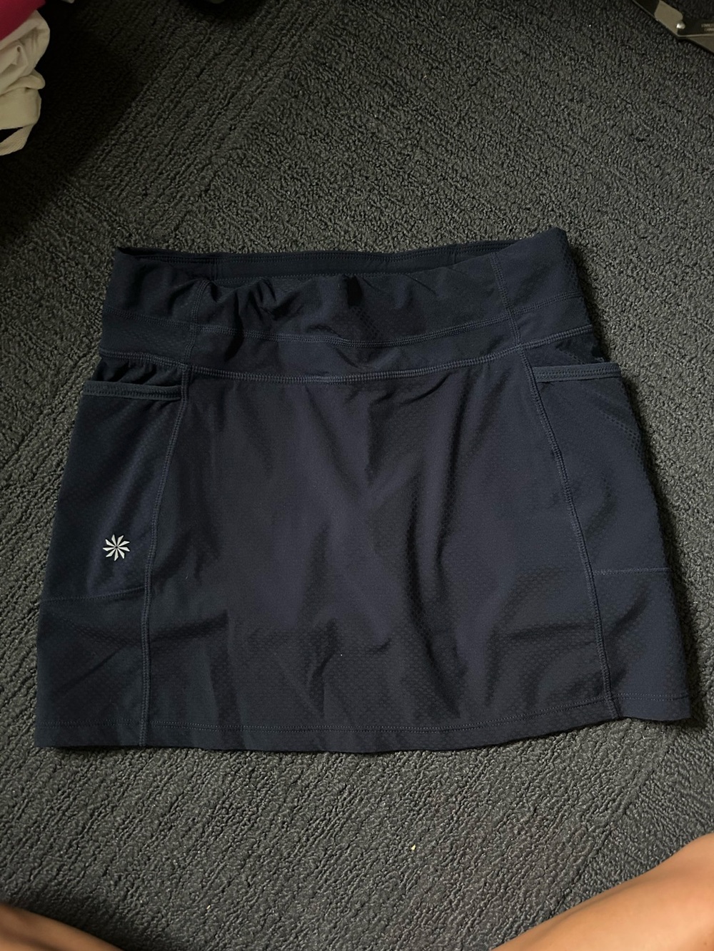 Athleta navy blue workout skirt